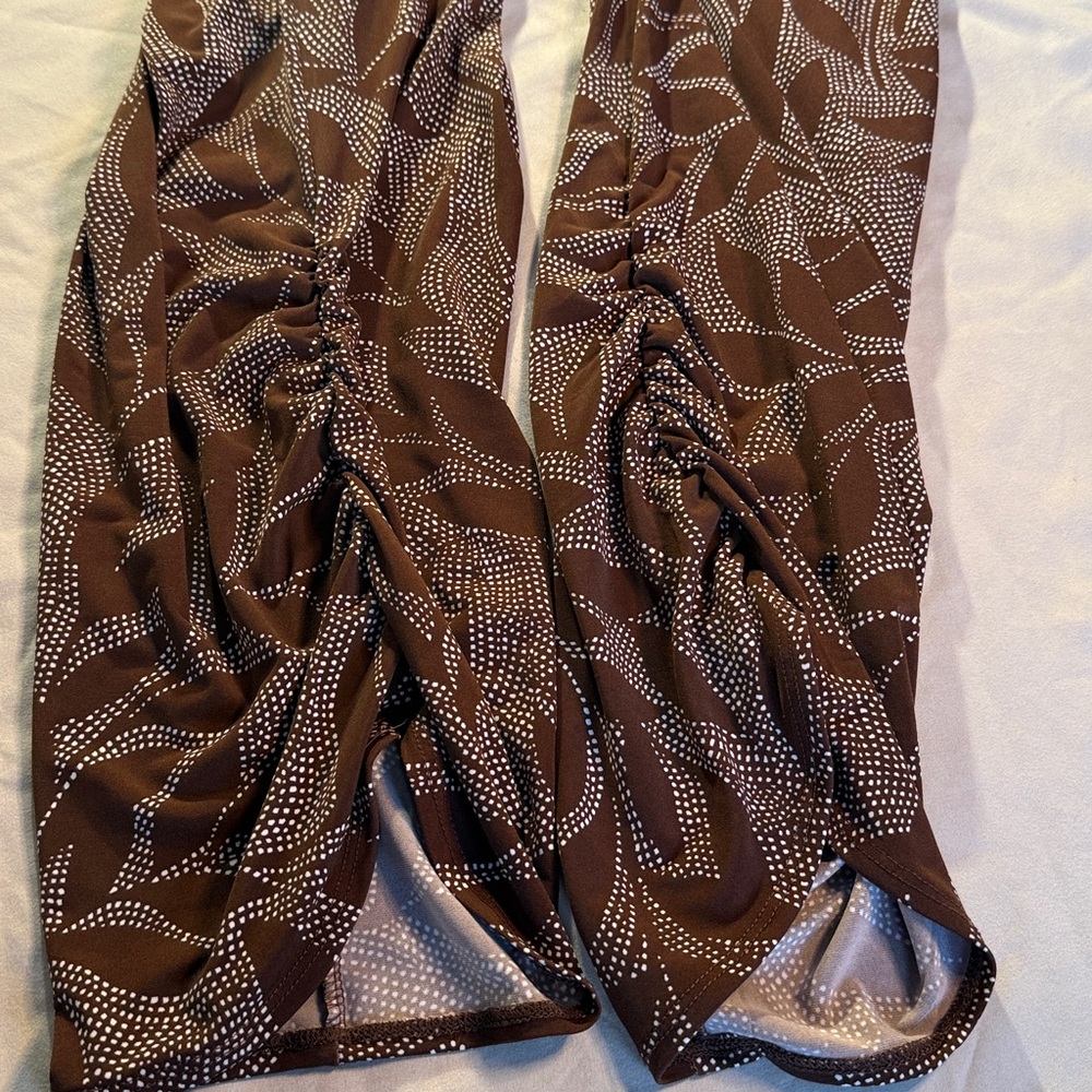Susan Graver Pants Liquid Knit Brown and White Leaf Patterned Bohemian Ankle 1X - Picture 14 of 14